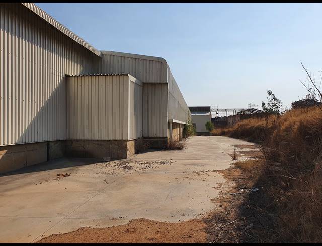 6,000M² WAREHOUSE FOR SALE IN ALBERTON NORTH